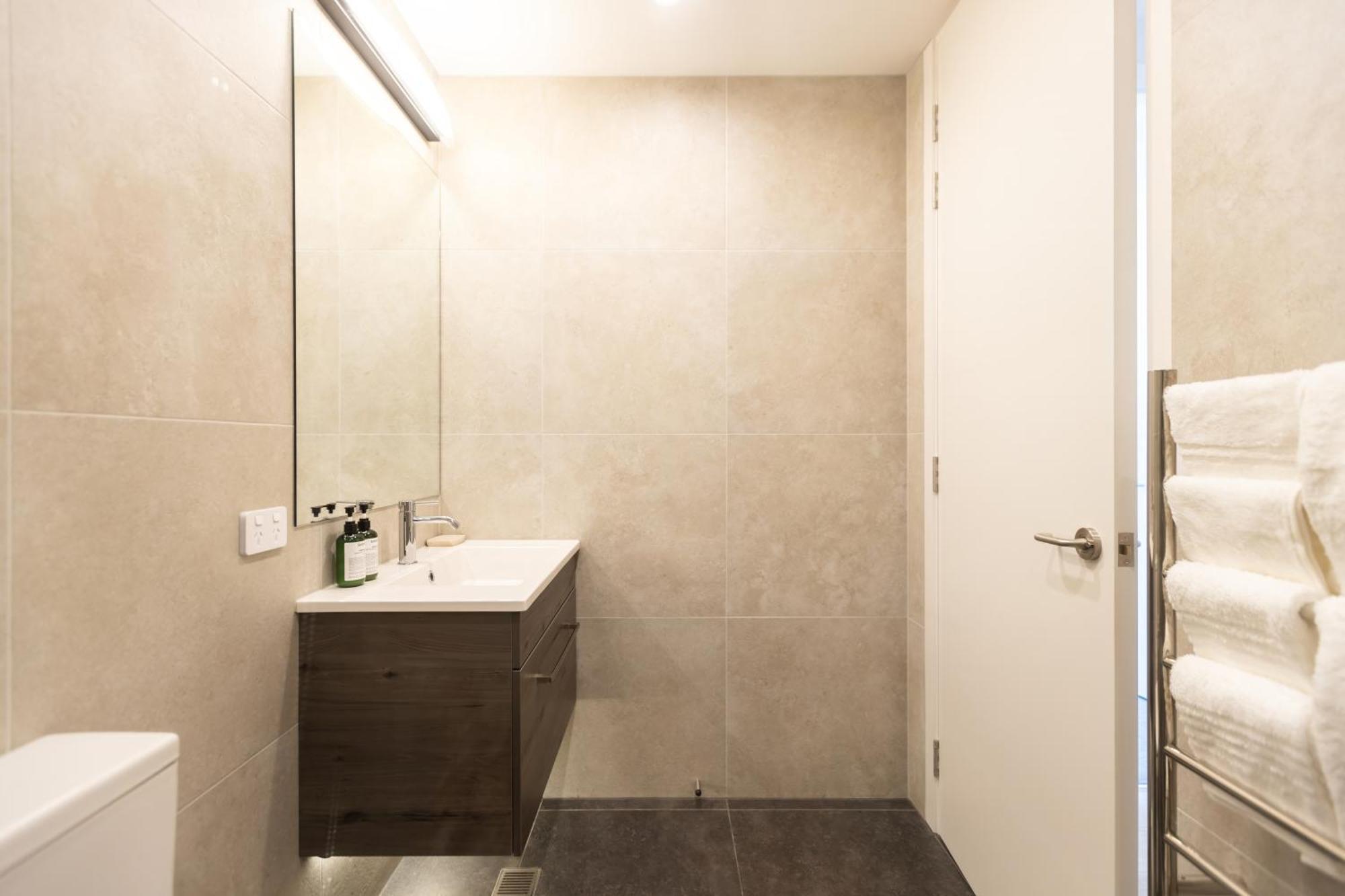 Luxury 2 Bedroom Cbd Apartment With Free Parking Christchurch Eksteriør billede